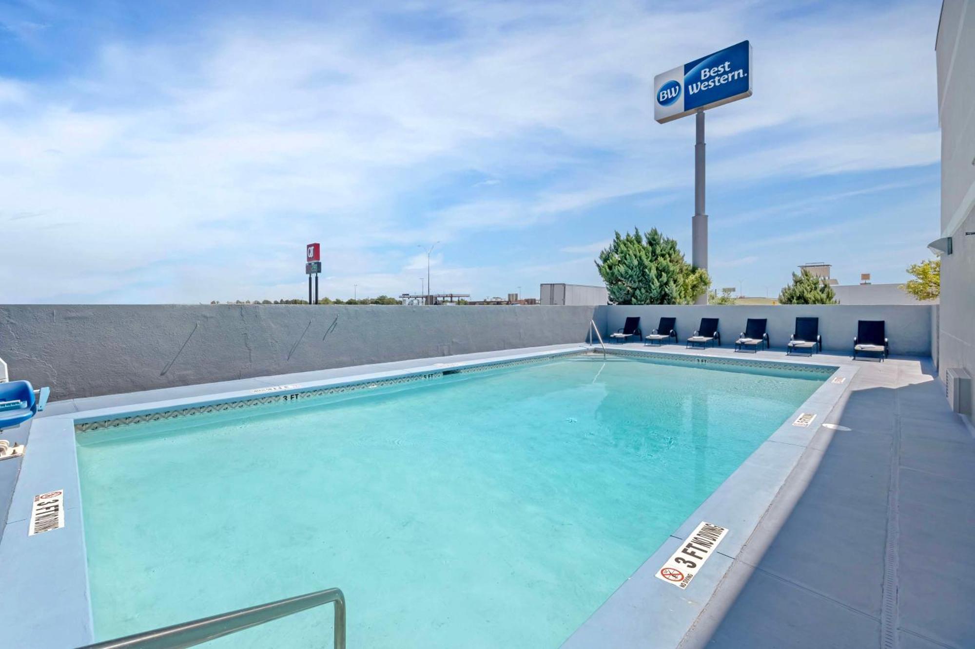 Best Western Santa Fe Амарило Екстериор снимка