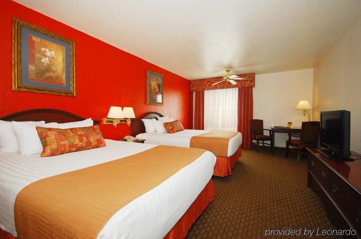 Best Western Santa Fe Амарило Екстериор снимка